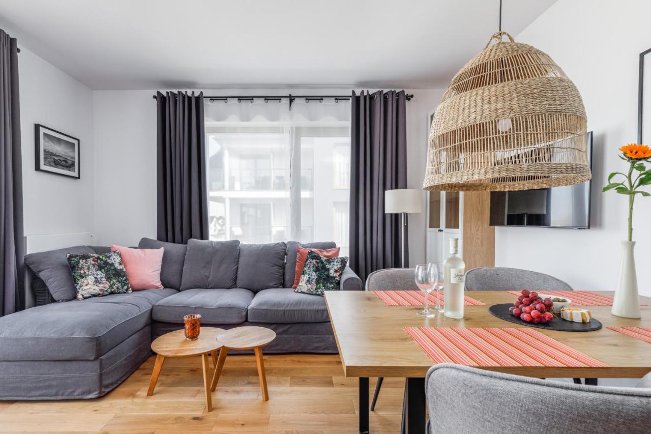 Modern & Spacious Baltin Blu By Renters Apartment *