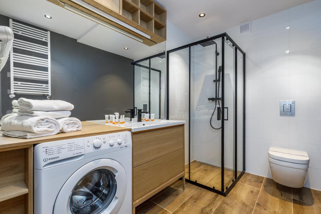 Modern & Spacious Baltin Blu By Renters Apartment *