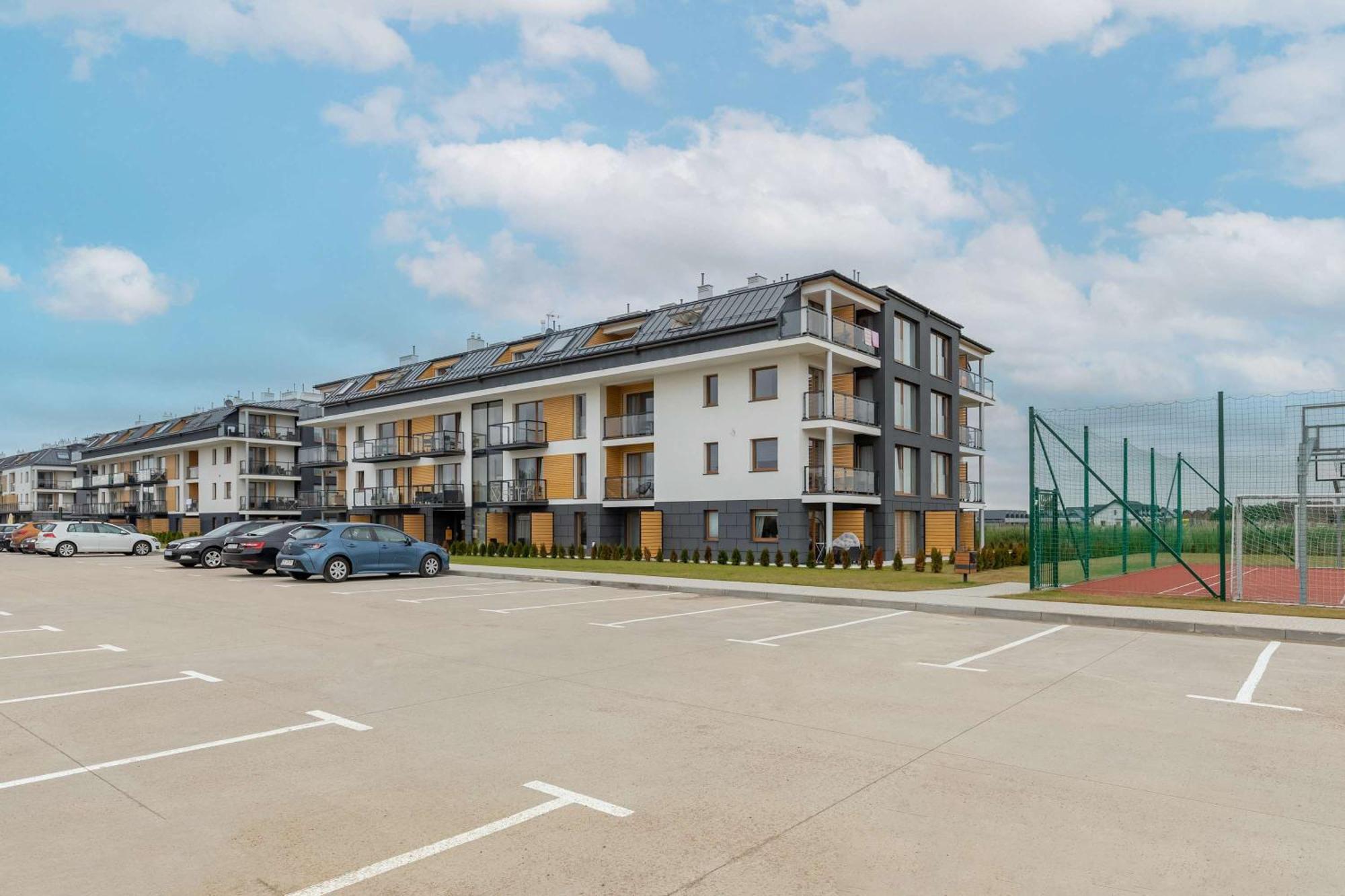 Modern & Spacious Baltin Blu By Renters *