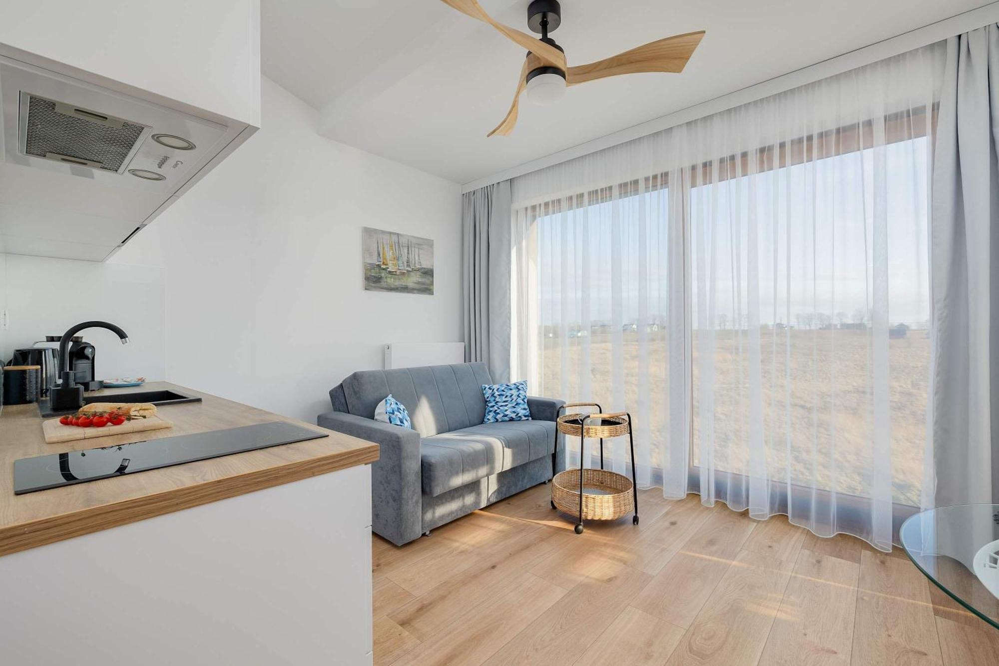 Modern & Spacious Baltin Blu By Renters * Sarbinowo