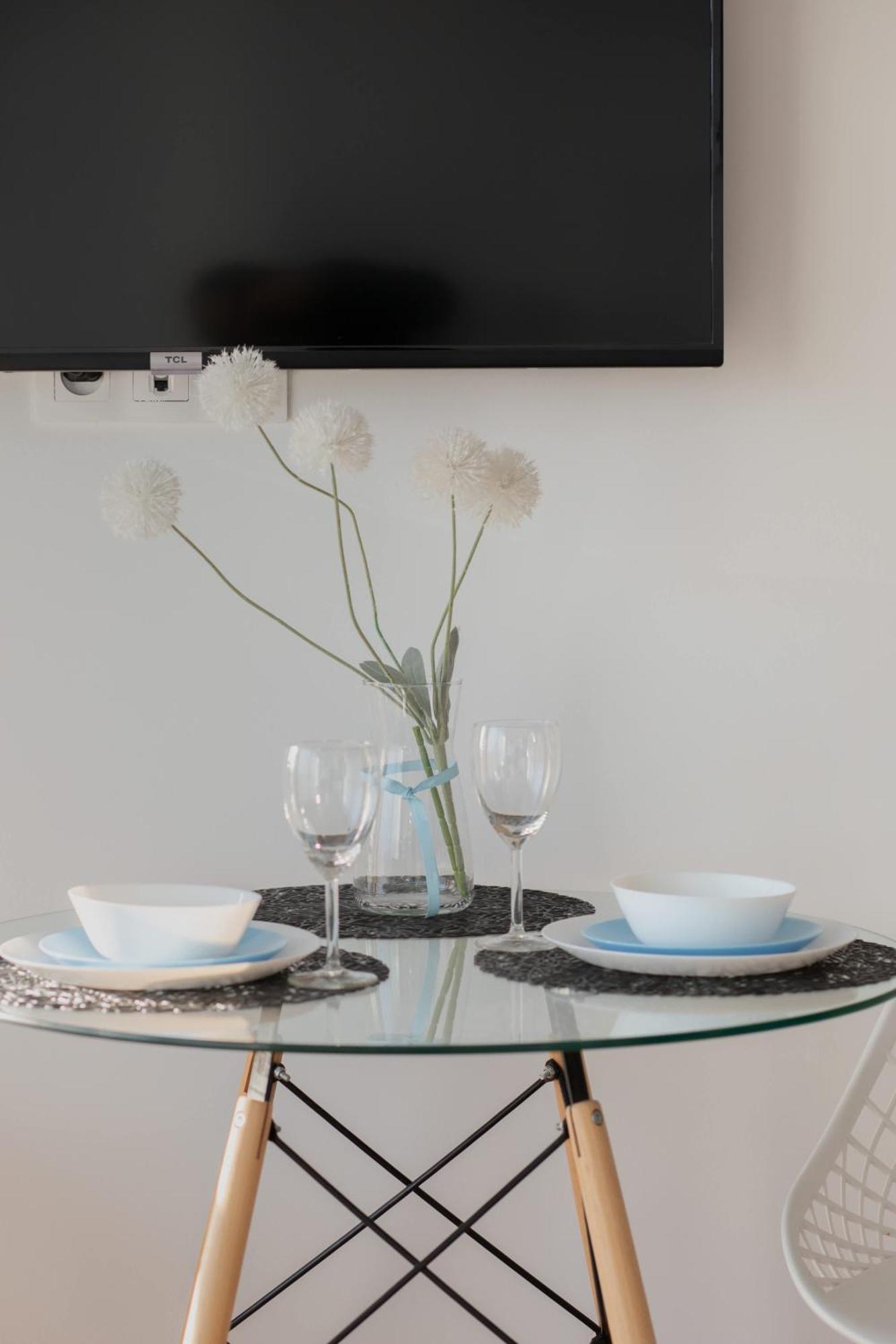 Modern & Spacious Baltin Blu By Renters